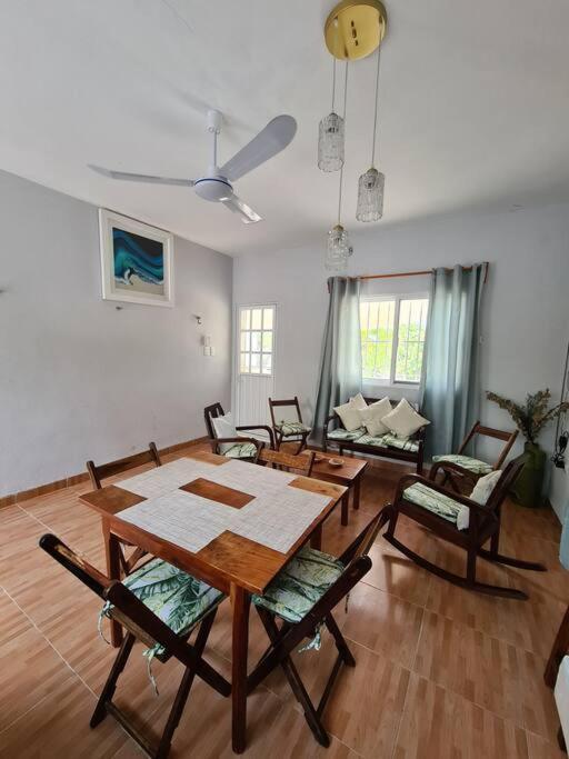 Casa Perla Marina, Pequena Casa Frente A La Playa. Apartment เอลกูโย ภายนอก รูปภาพ