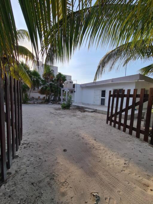 Casa Perla Marina, Pequena Casa Frente A La Playa. Apartment เอลกูโย ภายนอก รูปภาพ